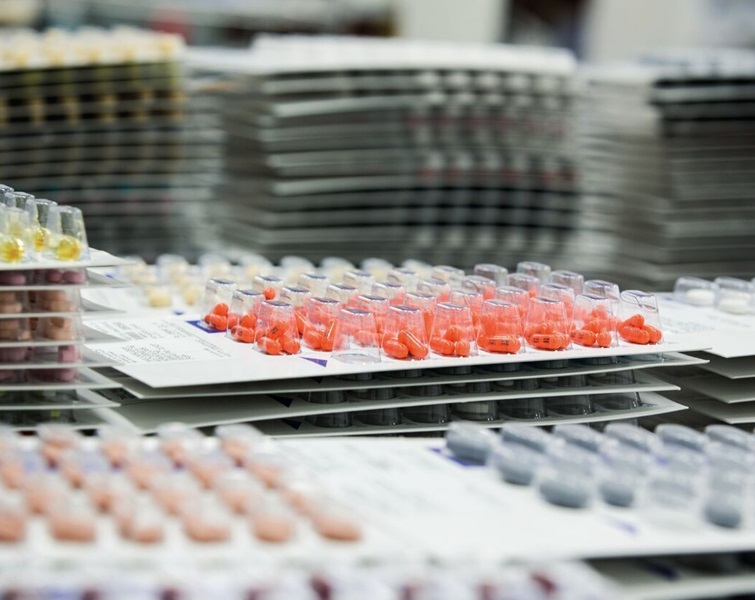 gettyimages-1281577446-2048x2048 2-1 Pharmacy supply chain solutions ensuring patients have the right medications when they need them